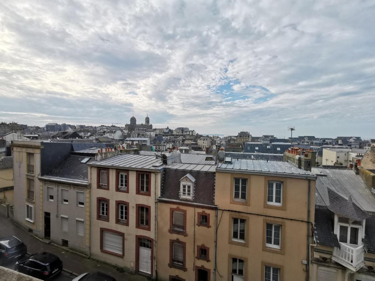 Le Petit Michelet Apartment Granville Exterior photo